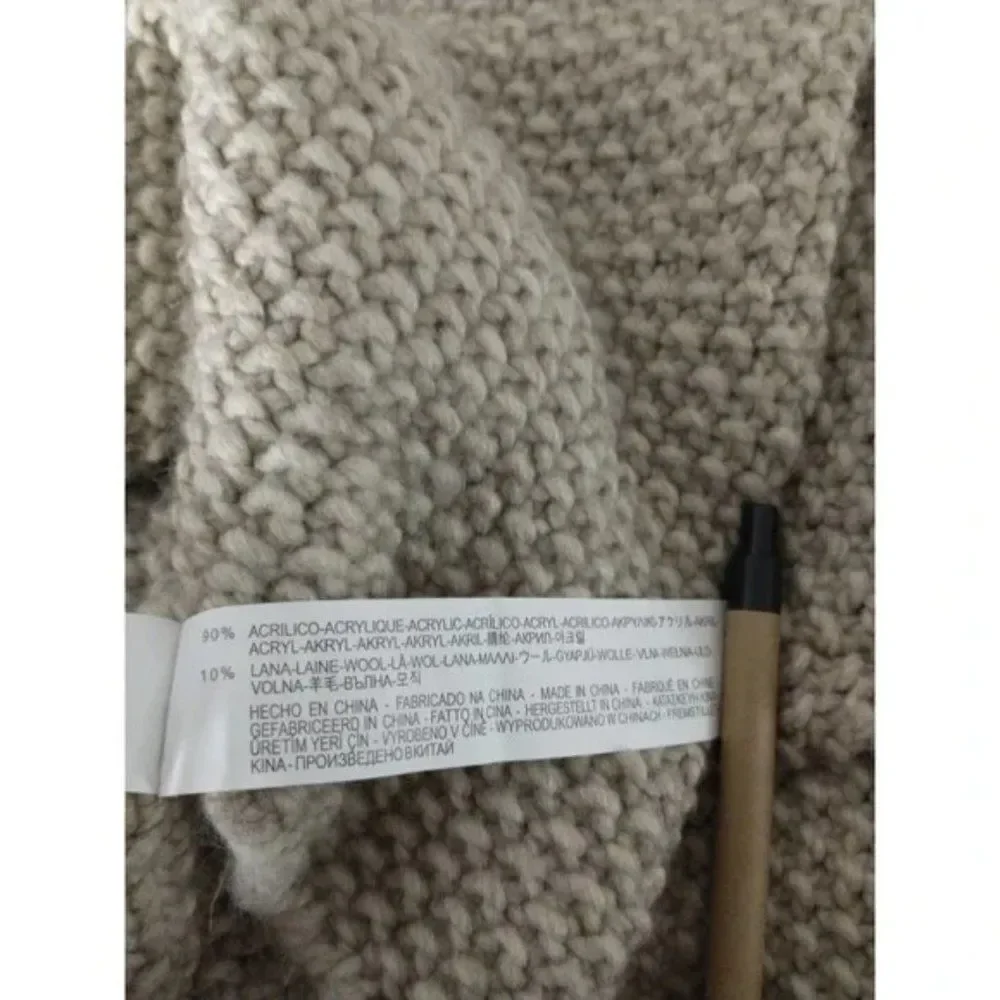 Zara Knit Cream Back Tie Neckline Size M
